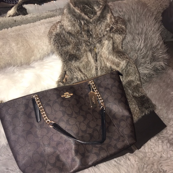 FUR VEST - Picture 3 of 3